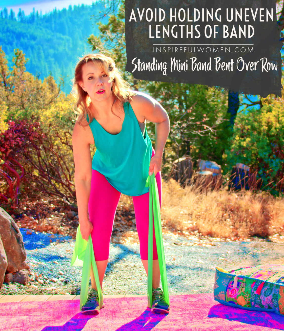 avoid-holding-uneven-lengths-of-band-two-arm-mini-band-bent-over-row